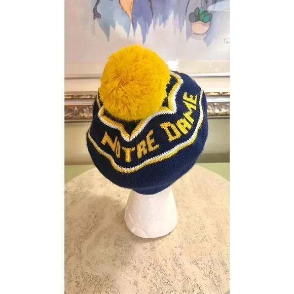 Vintage Handmade Knit Notre Dame Fighting Irish Beanie Newsboy Hat Cap Blue 70’s - Picture 4 of 9